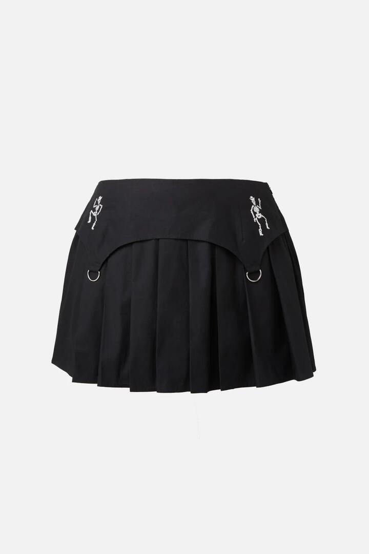 Image of a model wearing Skirts. Productname: Curve Skelly Yoke Skort in Black colour by brand - Black Friday