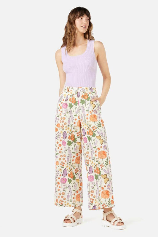 Image of a model wearing Pants. Productname: Summer Day Pant in Cream colour by brand - Princess Highway
