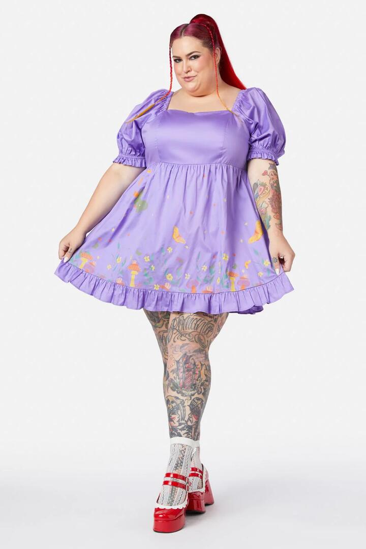 Image of a model wearing Dress. Productname: Curve Scenic Nights Dress in Black colour by brand - Black Friday