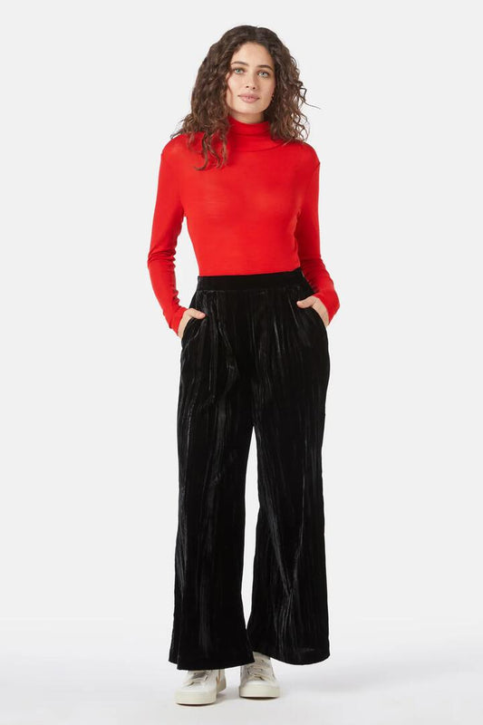 Image of a model wearing Skirts. Product name - Crushed Velvet Culotte in Black colour by brand - Gorman