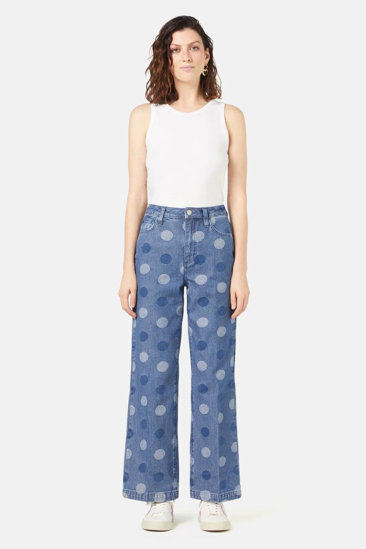 Image of a model wearing Denim. Productname: Spot On Jeans in Denim colour by brand - Gorman
