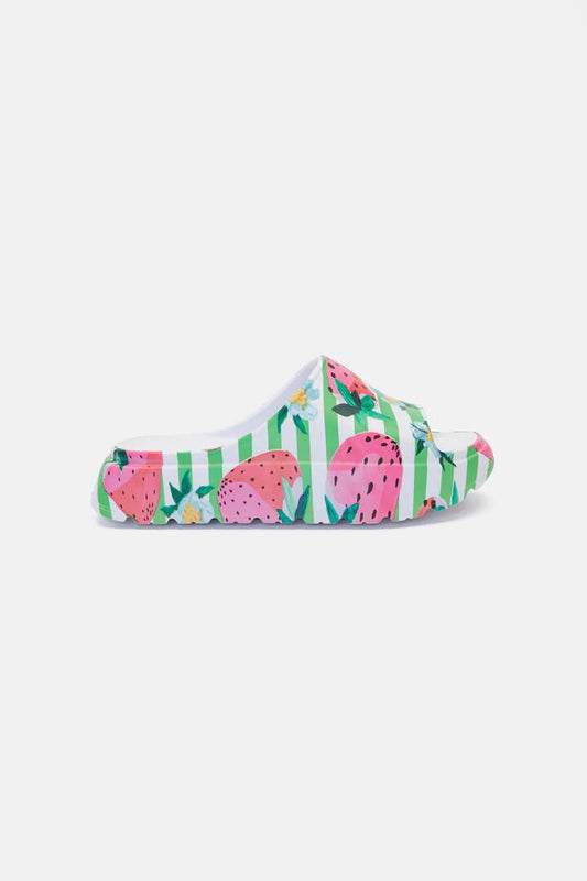 Image of Slippers. Productname: Strawberry Patch Slide in Print colour by brand - Gorman
