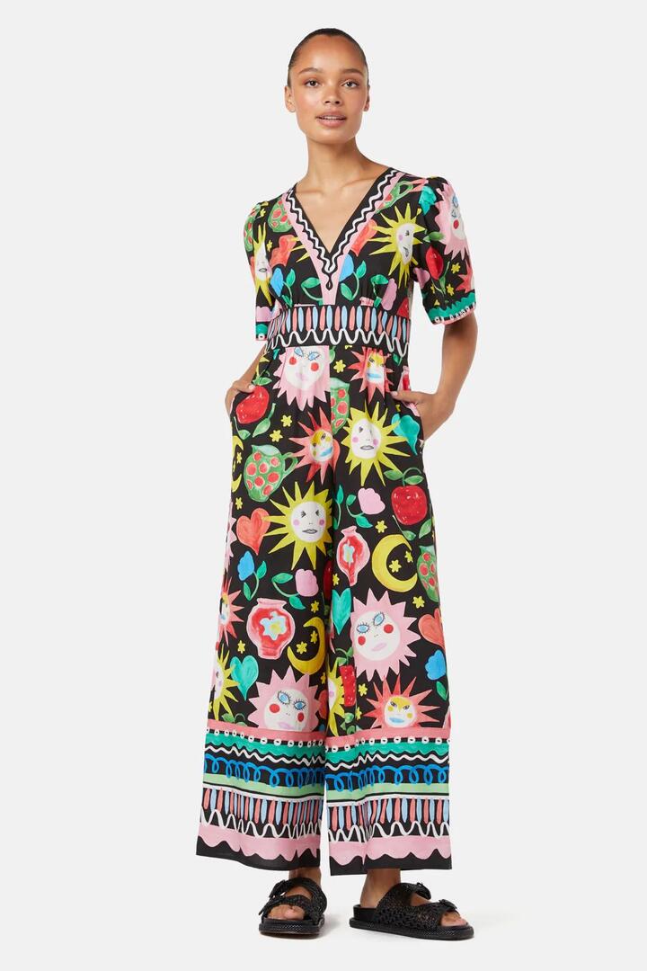 Image of a model wearing Pants. Productname: Bring A Plate Pantsuit in Print colour by brand - Gorman