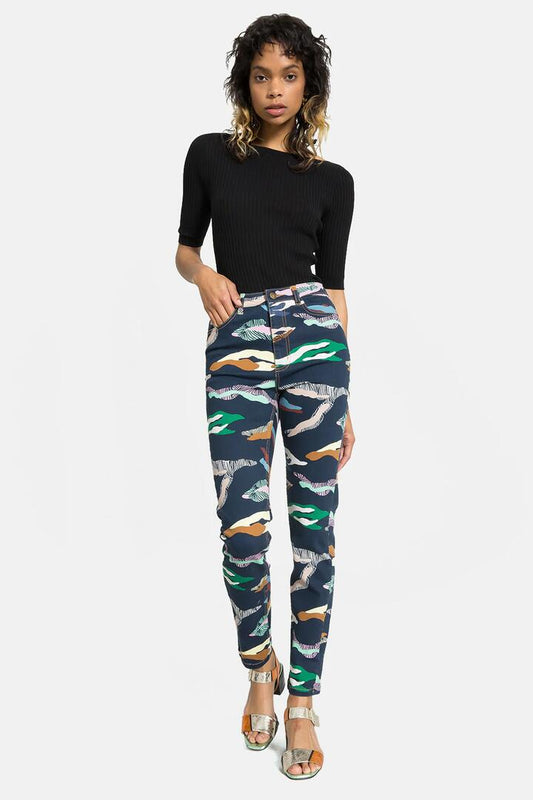 Image of a model wearing Denim. Productname: Tora Jean in Print colour by brand - Gorman