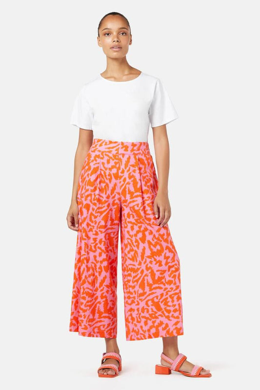 Image of a model wearing Skirts. Productname: Daybreak Linen Skort in Print colour by brand - Gorman