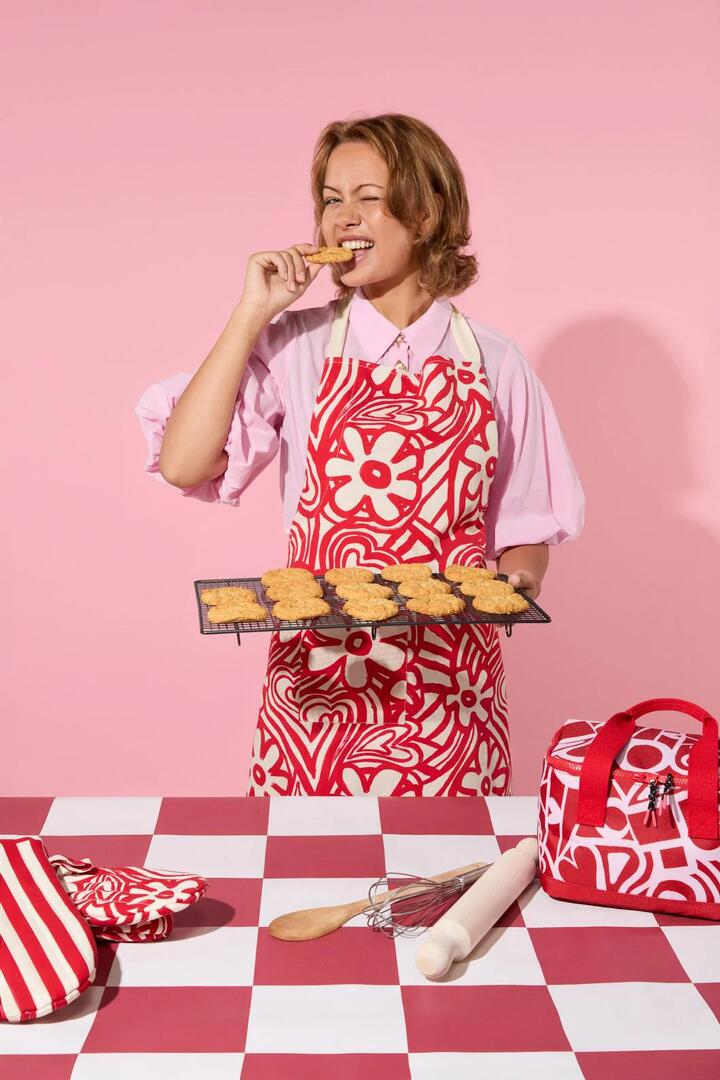 Image of Kitchen & Dining. Productname: Flower Power Apron in Print colour by brand - Gorman