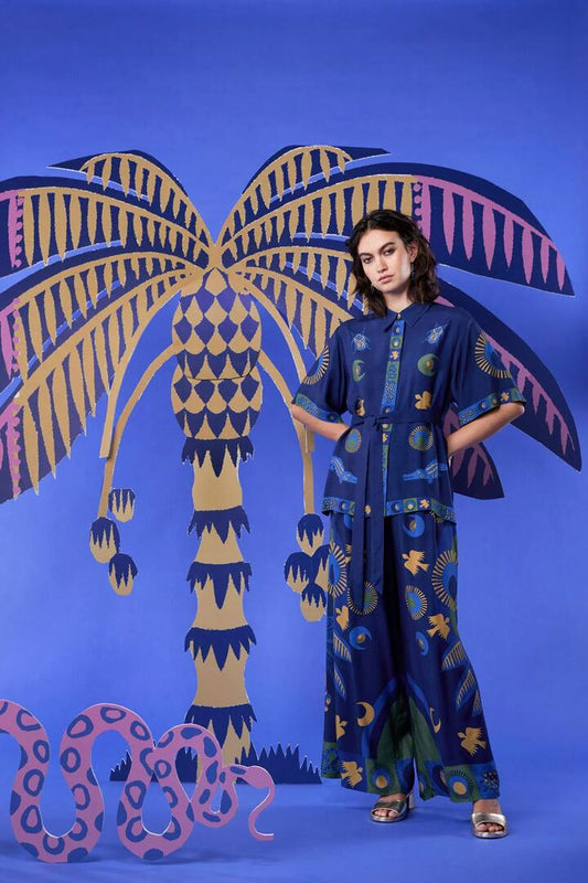 Image of a model wearing Tops. Productname: Stamp Collecting Shirt in Print colour by brand - Gorman