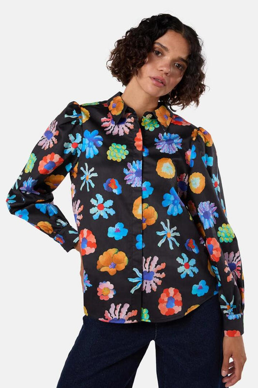 Image of a model wearing Tops. Productname: Big Bouquet Button Shirt in Print colour by brand - Gorman