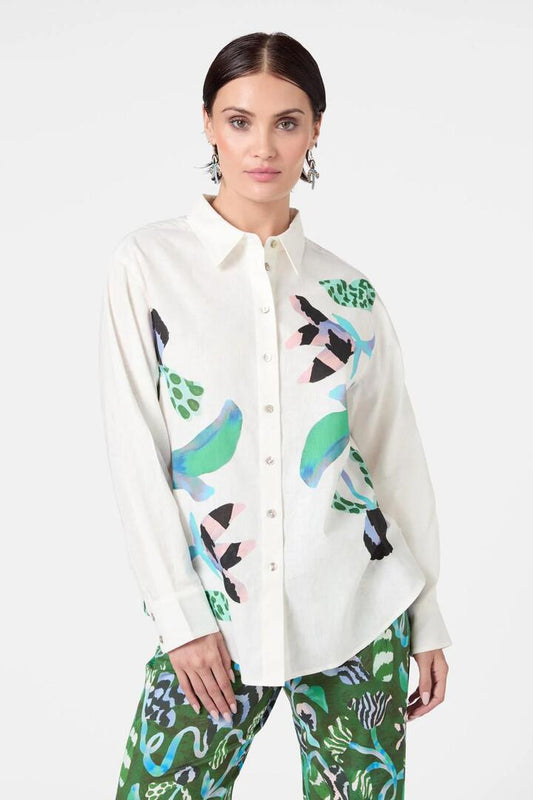 Image of a model wearing Tops. Productname: The Vines Shirt in Print colour by brand - Gorman