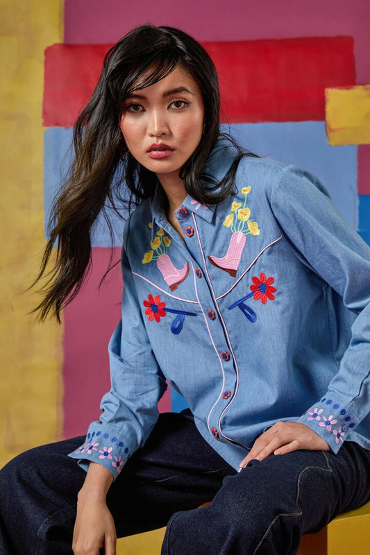 Image of a model wearing Tops. Productname: Windowsill Shirt in Chambray colour by brand - Gorman