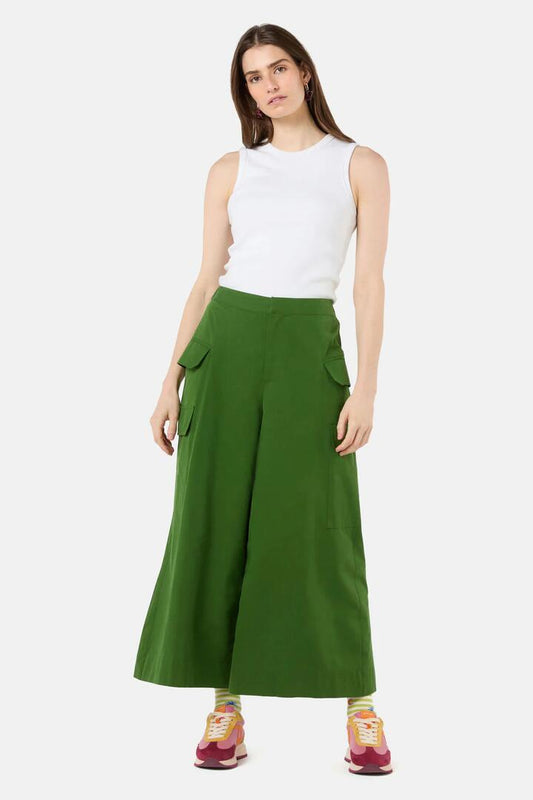 Image of a model wearing Skirts. Productname: Cargo Skort in Green colour by brand - Gorman