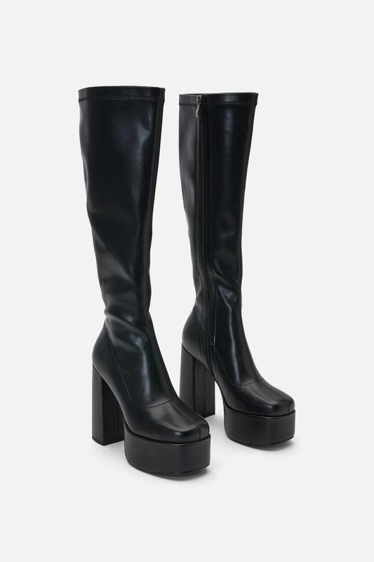 Image of Boots. Productname: Stretch Knee High Boot in Black colour by brand - Dangerfield