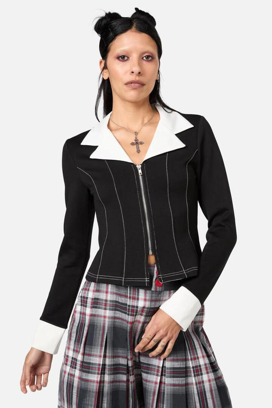 Image of a model wearing Tops. Productname: Moggy Contrast LS Blouse in Black/White colour by brand - Dangerfield