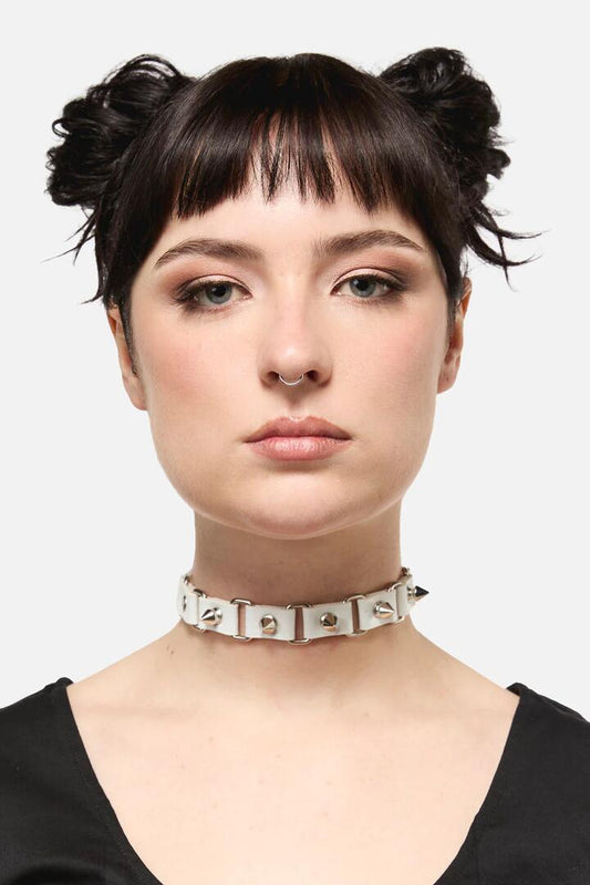 Image of Jewelry. Productname: White Link Spike Choker in White colour by brand - Black Friday