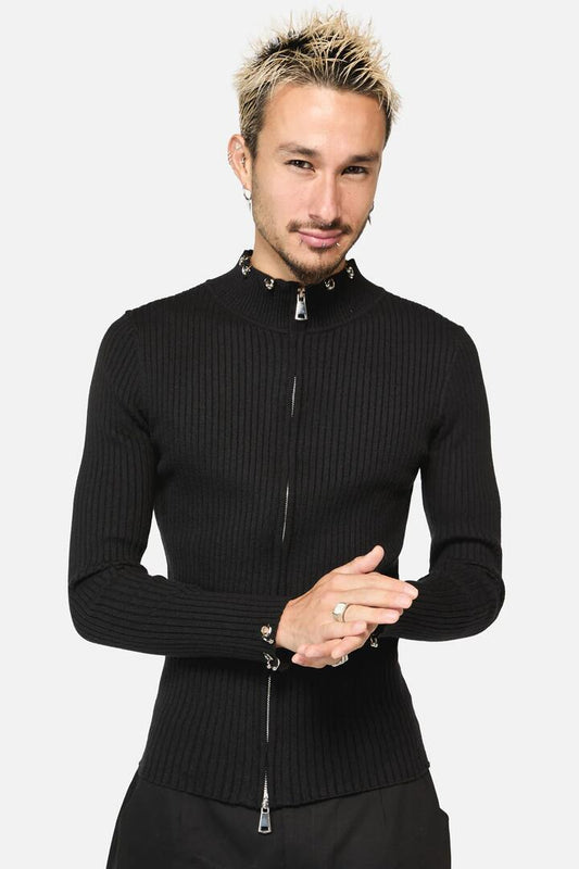 Image of a model wearing Outerwear. Productname: Wahn Piericng Knit Cardi in Black colour by brand - Black Friday