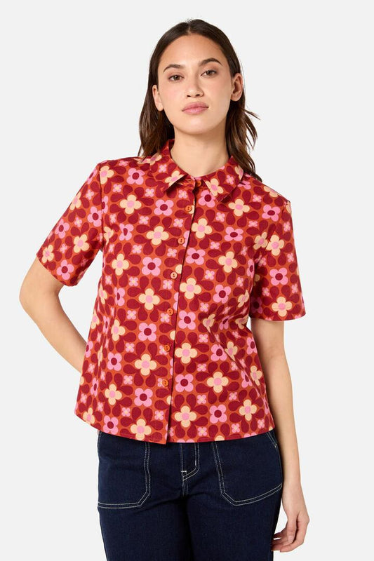 Image of a model wearing Tops. Productname: Ginny 60's Shirt in Rust colour by brand - Princess Highway