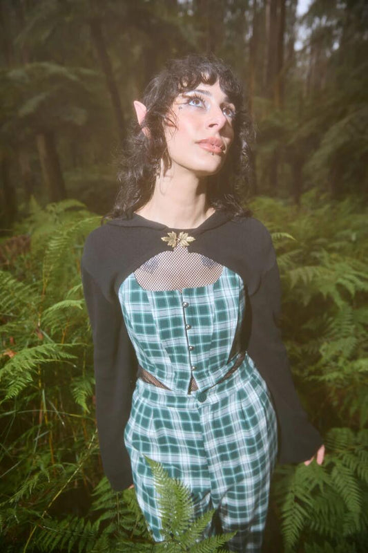 Image of a model wearing Tops. Productname: Keeper Of The Woods Basic Knit Sleeves in Black colour by brand - Black Friday