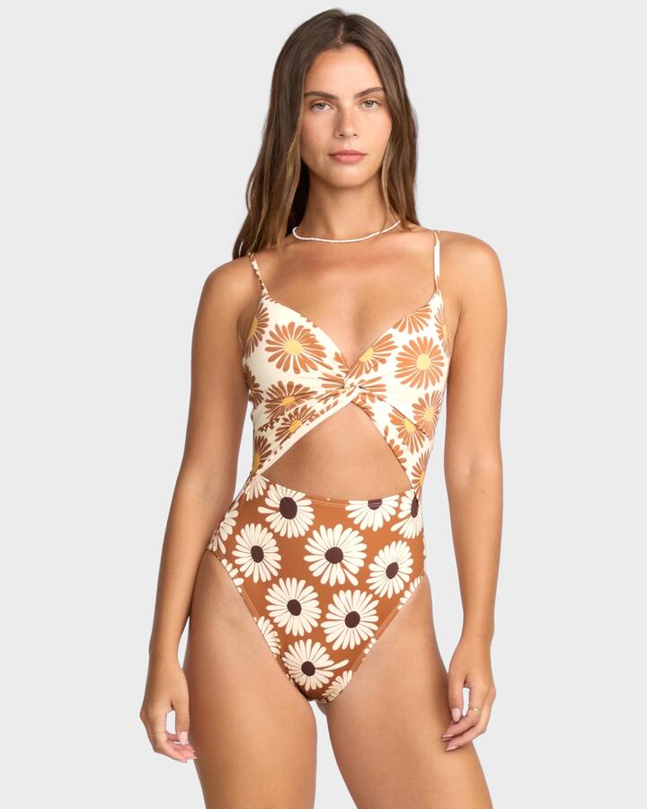 Image of Swimwear. Productname: Billabong - Womens Fresh Daze Mika One Piece Swimsuit - Sunburnt - in Sunburnt colour by brand - Billabong