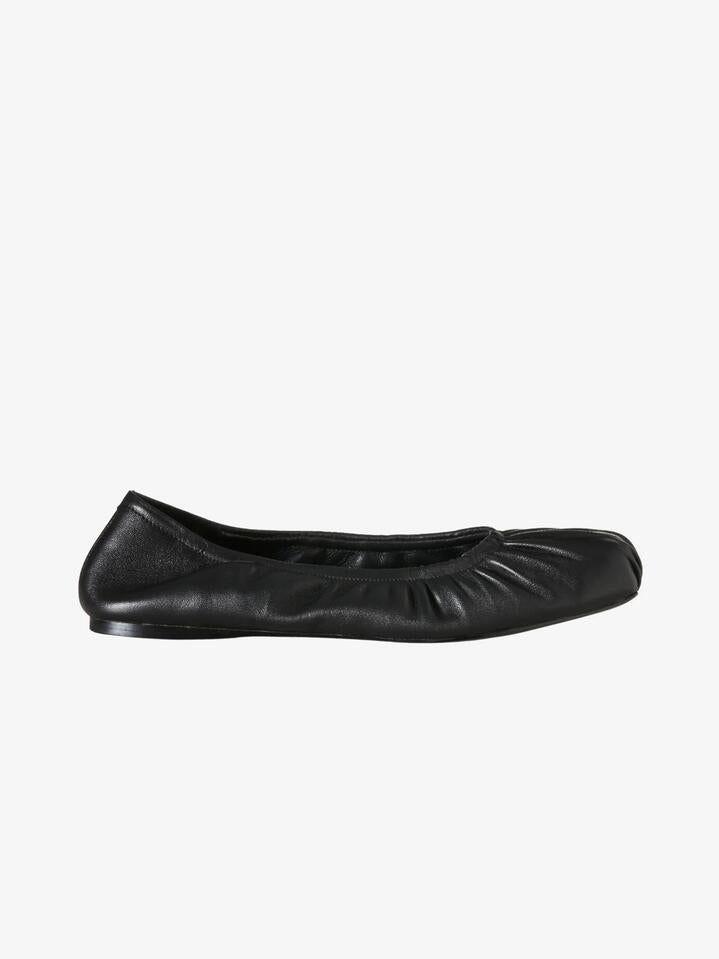 Image of Shoes. Productname: Alias Mae Bridey in Black Leather colour by brand - Alias Mae