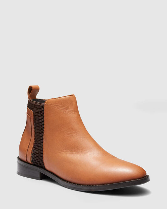 Image of Boots. Productname: TACO TAN Women's Boot Flat Novo Boots in Tan colour by brand - Novo
