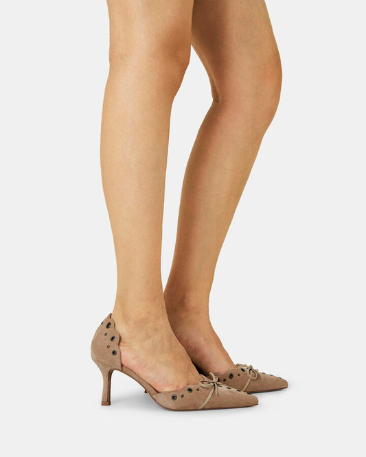Image of Footwear. Productname: Illasi: Sand - Women's Court - Low Heel in Beige colour by brand - Novo