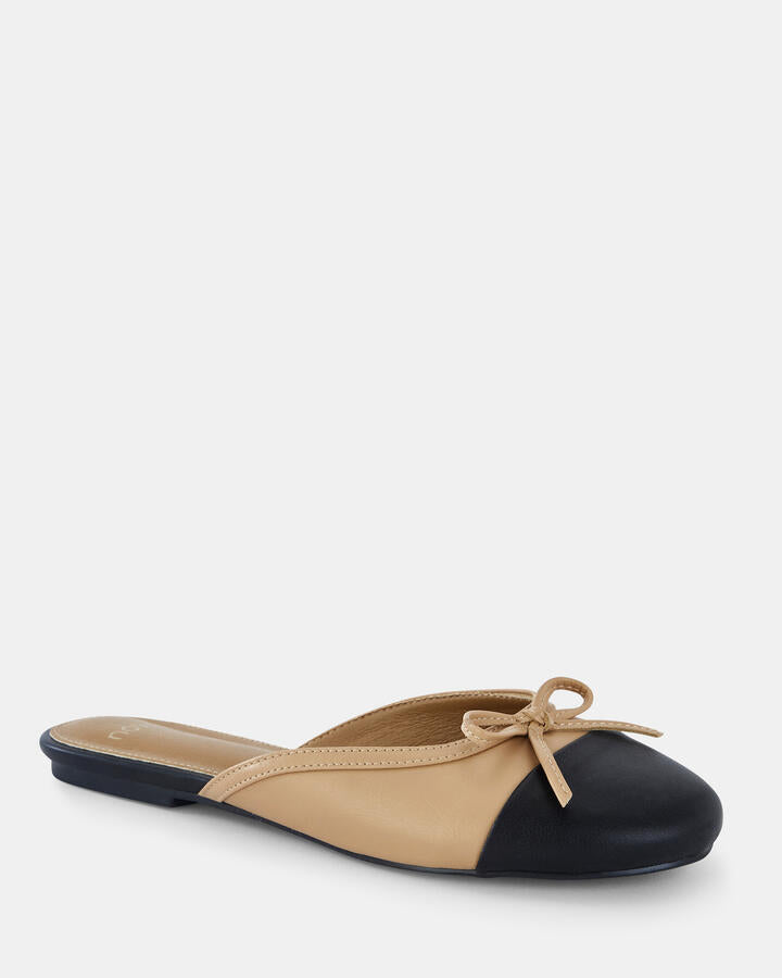 Image of Flats. Productname: Chieti: Sand Multi - Women's Casual Flat Closed in Sand Multi colour by brand - Novo