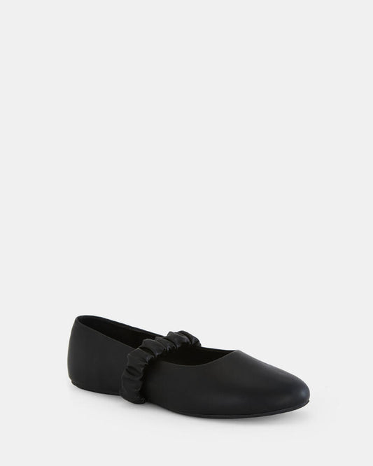 Image of Flats. Productname: Cass: Black - Women's Casual Flat Closed in Black colour by brand - Novo