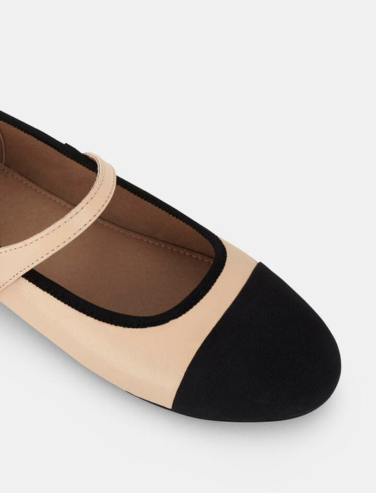 Image of Flats. Productname: Calen: Buff/black - Women's Casual Flat Closed in Buff/Black colour by brand - Novo
