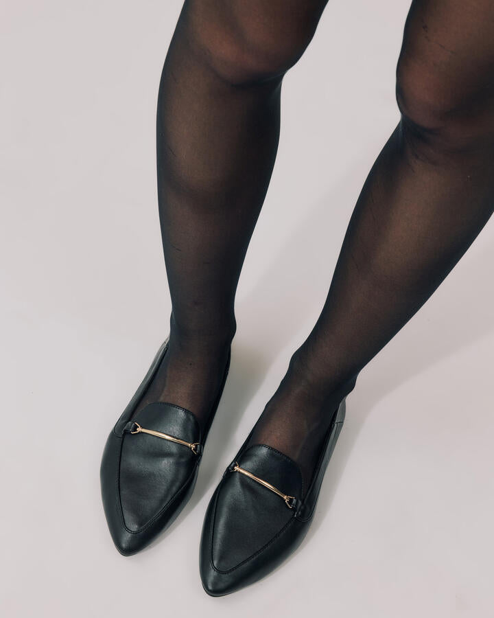 Image of Flats. Productname: CANTERO BLACK Women's Casual Flat Closed Novo Flats in Black colour by brand - Novo