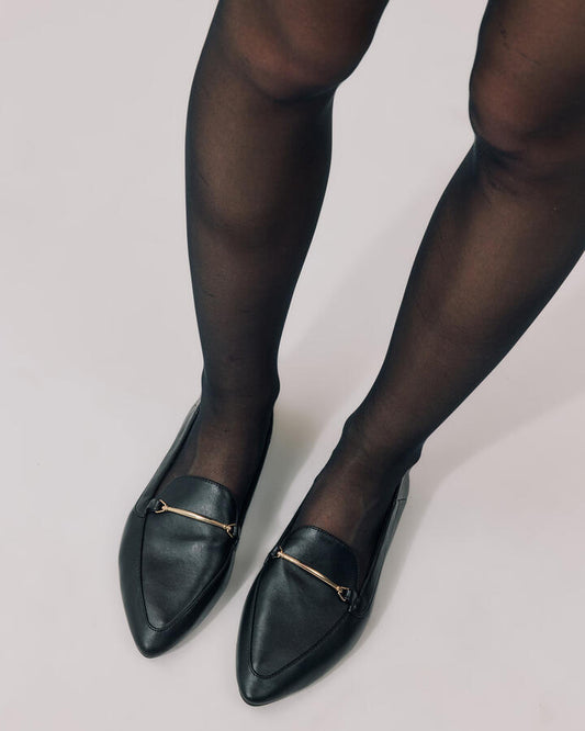 Image of Flats. Productname: CANTERO BLACK Women's Casual Flat Closed Novo Flats in Black colour by brand - Novo