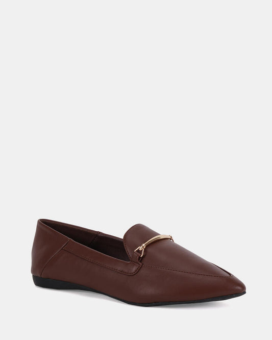 Image of Flats. Productname: CANTERO: MILK CHOCOLATE - Women's Casual Flat Closed in Midnight colour by brand - Novo