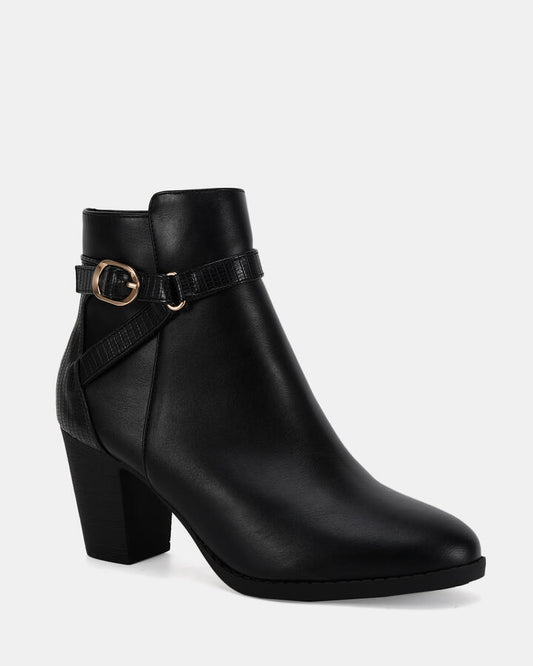 Image of Boots. Productname: JOYCIE BLACK Women's Boot High Heel Novo Boots in Black colour by brand - Novo