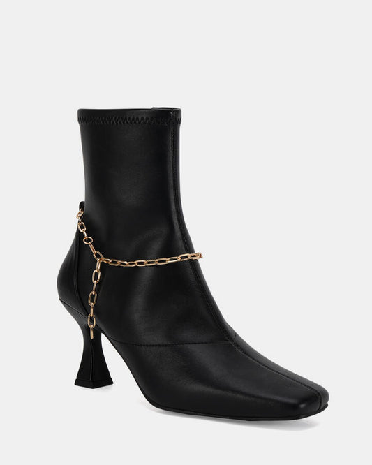 Image of Boots. Productname: Dauser Black Vegan Boots in Black colour by brand - Novo