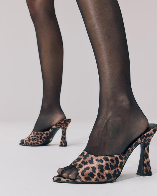 Image of Others. Productname: Zabrina: Leopard Satin - Women's High Fashion in Leopard Satin colour by brand - Novo