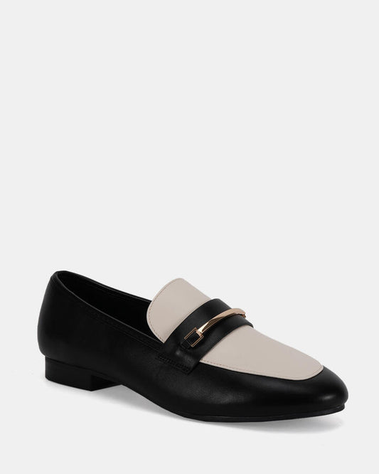 Image of Flats. Productname: CAMELLO BLACKCREAM Women's Casual Flat Closed Novo Flats in Black/Cream colour by brand - Novo