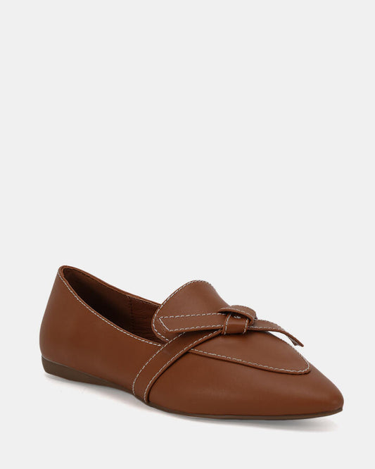 Image of Flats. Productname: Calendula: Caramel - Women's Casual Flat Closed in Caramel colour by brand - Novo