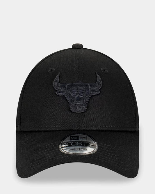 Image of Hats. Productname: Newera - 9Forty Chicago Bulls Cap - Black/Black - in Black/Black colour by brand - Newera