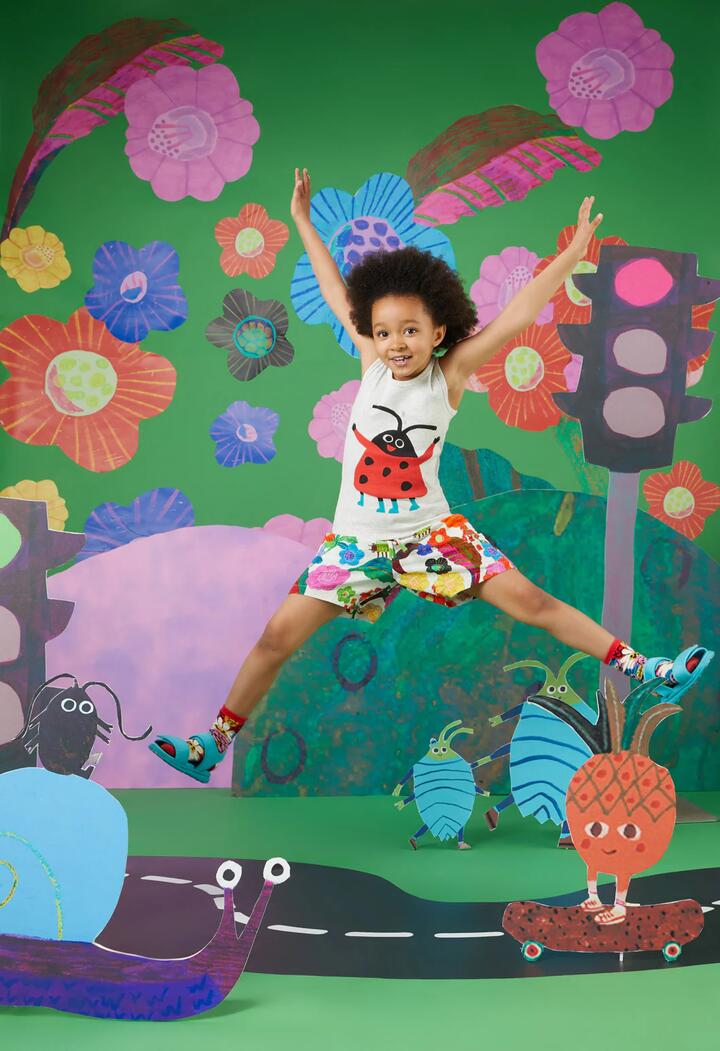 Image of a model wearing Shorts. Productname: Botanica Kids Shorts in Cream colour by brand - Gorman