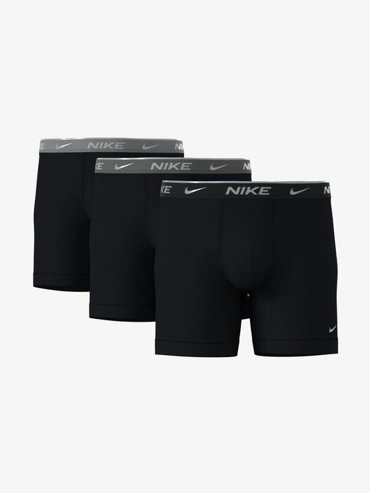 Image of a model wearing Shorts. Productname: Nike Underwear Everyday Cotton Stretch Boxer Briefs (Black 3-Pack) in Black/Black/Black colour by brand - Nike Underwear