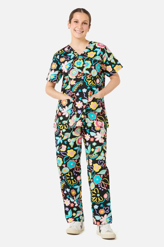 Image of a model wearing Uniforms & Workwear. Productname: Groovy Baby scrub set in Black colour by brand - Gorman