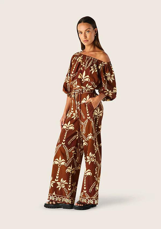 Image of a model wearing Pants. Productname: Deia Print Pants | MOS The Label in Deia Print colour by brand - MOS The Label