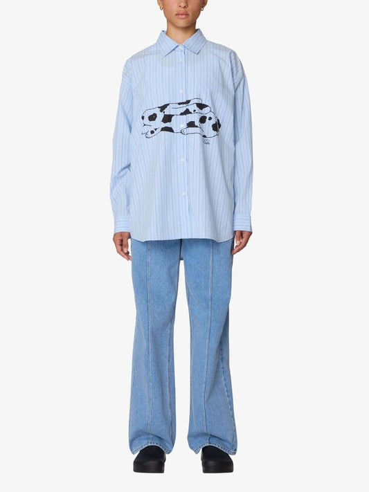 Image of a model wearing Tops. Productname: Obey Beverly Graphic Ls Shirt in Light Blue colour by brand - Obey