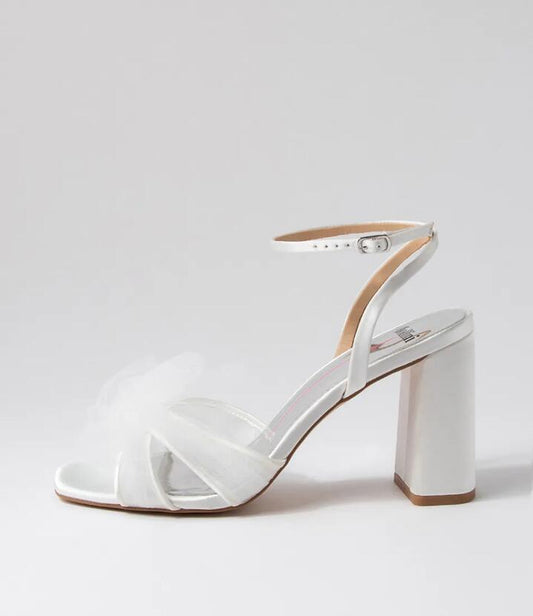 Image of Sandals. Productname: Queenbee White Fabric Sandals in WHITE colour by brand - MOLLINI