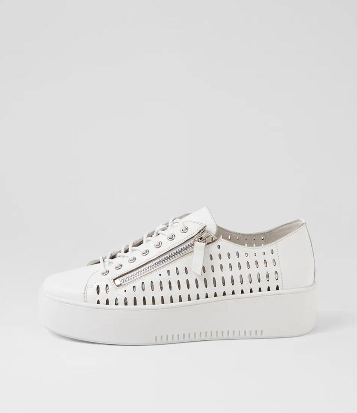 Image of Sneakers. Productname: Woofers White Leather Sneakers in WHITE-WHITE SOLE colour by brand - MIDAS