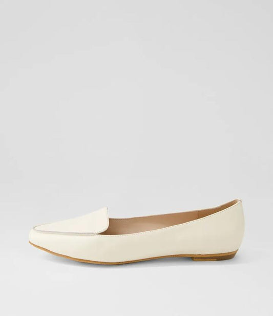 Image of Flats. Productname: Gyro Cream Leather Flats in CREAM colour by brand - MOLLINI