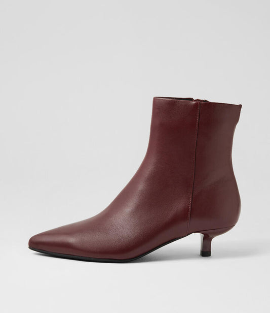 Image of Boots. Productname: Cemila Wine Leather Ankle Boots in WINE colour by brand - MOLLINI