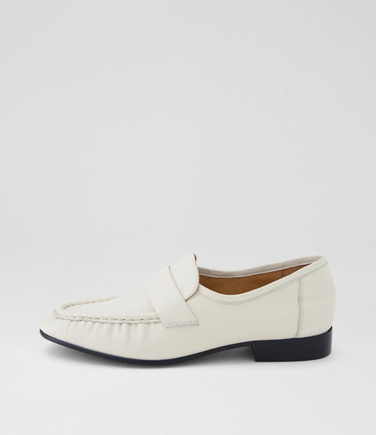 Image of Flats. Productname: Kylie Cream Leather Loafers in CREAM colour by brand - MOLLINI