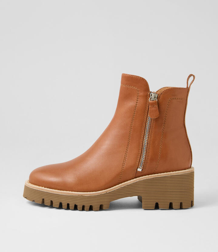 Image of Boots. Productname: Dissel Dark Rum Leather Ankle Boots in Dark Rum colour by brand - MIDAS