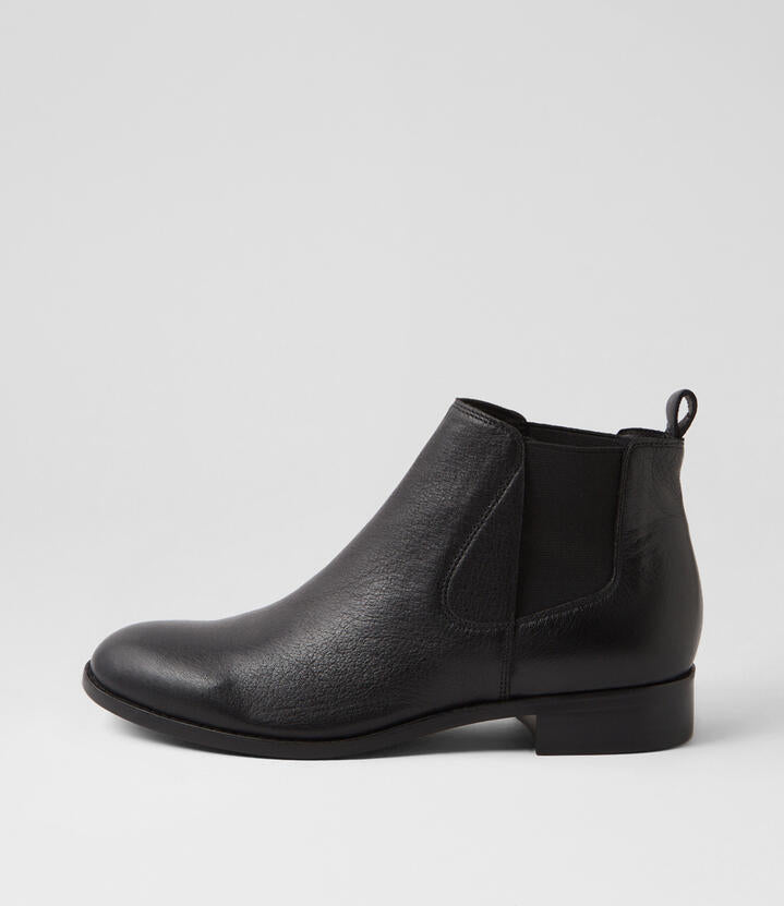 Image of Boots. Productname: Nuroad Black Leather Chelsea Boots in BLACK-BLACK HEEL colour by brand - MIDAS