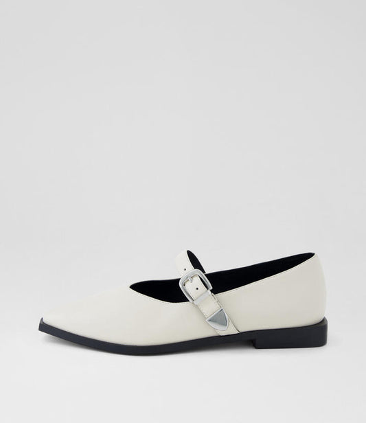 Image of Footwear. Productname: Lussie Cream Leather Flat Shoes in CREAM colour by brand - MOLLINI